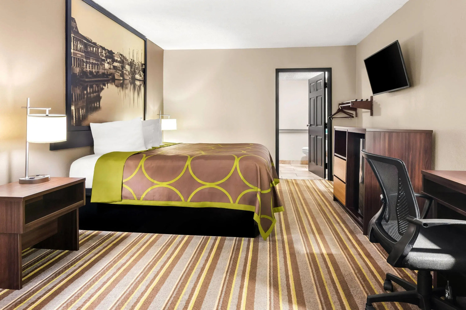 Super 8 by Wyndham Columbia