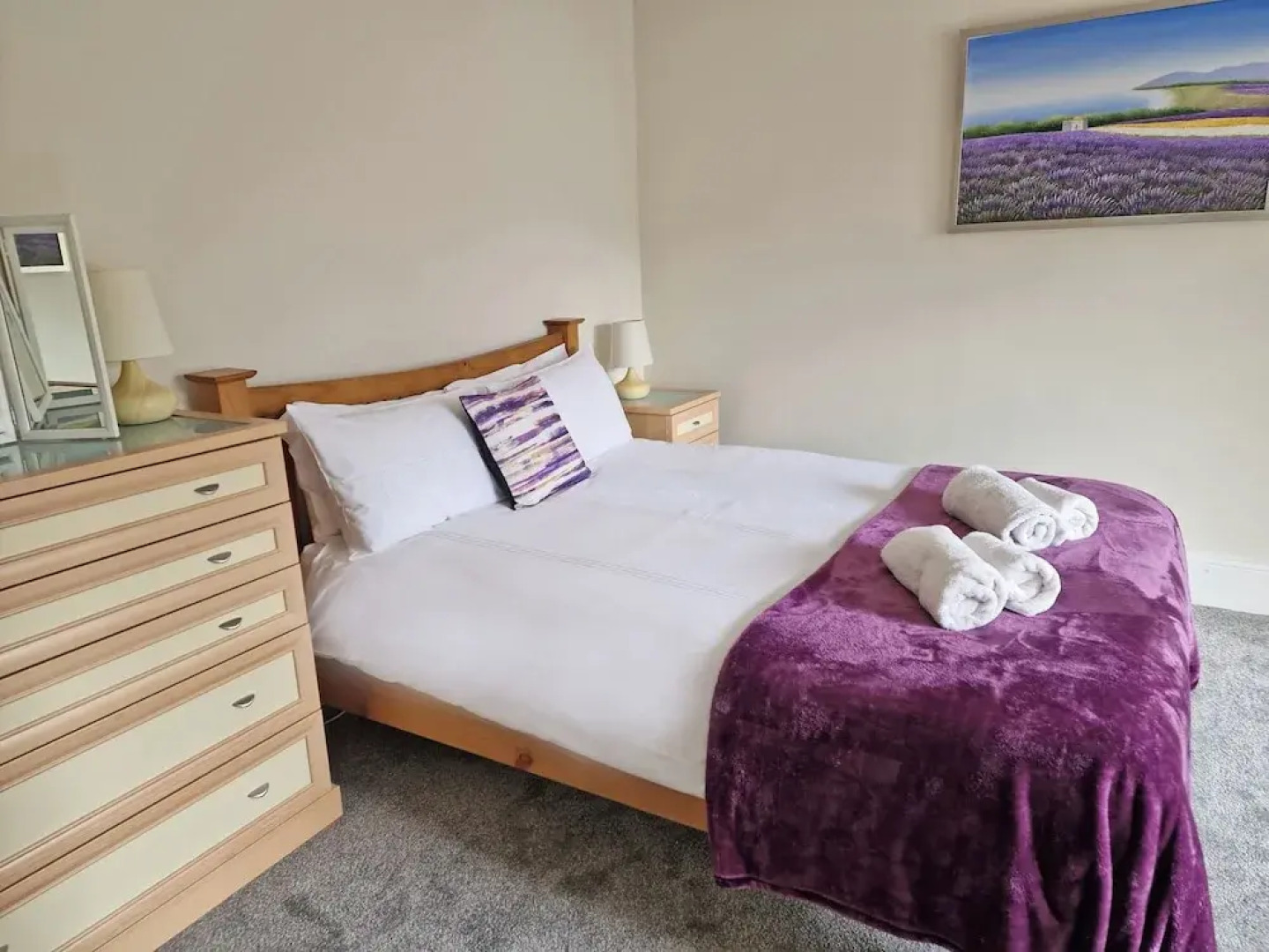 Kildonan House Village Centre Sleep 8 With hot tub