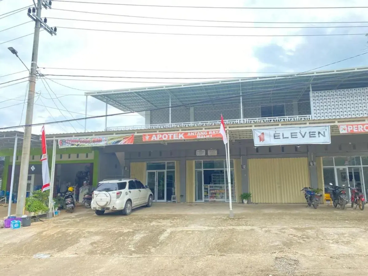 MJ Guest House Pusat Kota Malili Mitra RedDoorz