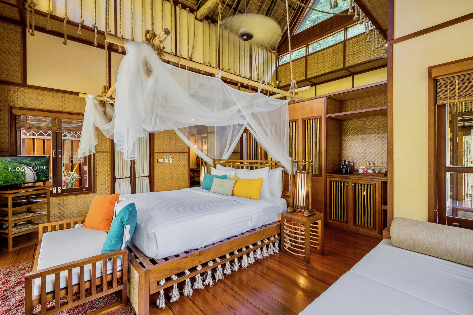 The FloatHouse River Kwai