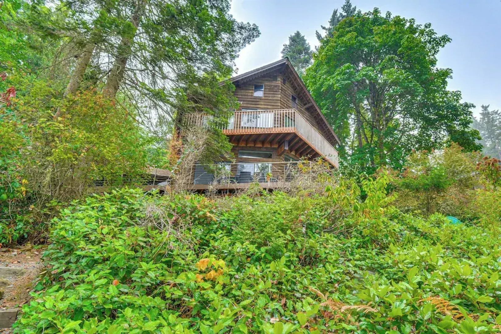 Waterfront Bainbridge Island Home: Stunning Views!