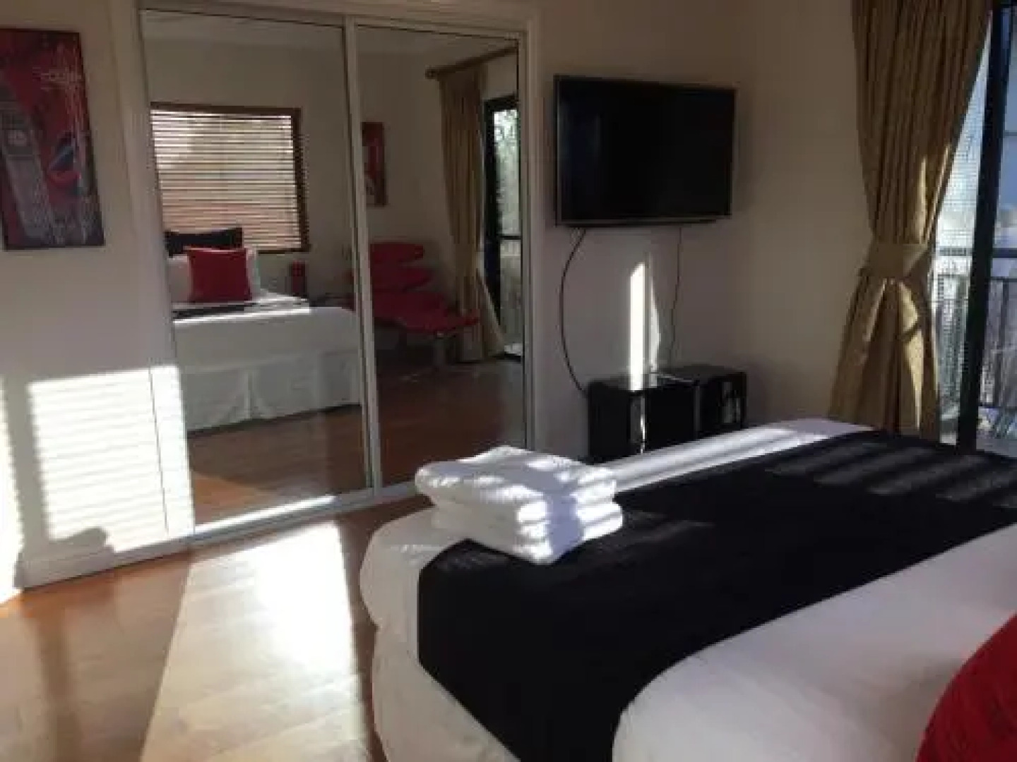 Lighthouse Apartments on The Strand