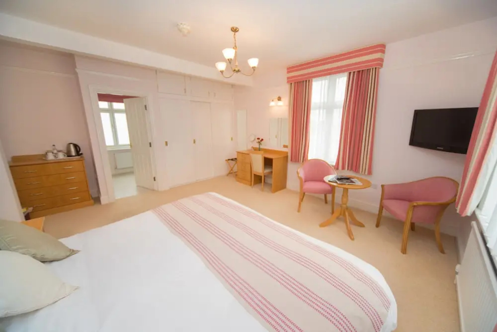 Swallows Eaves Hotel