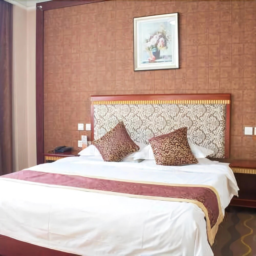 Zhengyang Hot Spring Business Hotel
