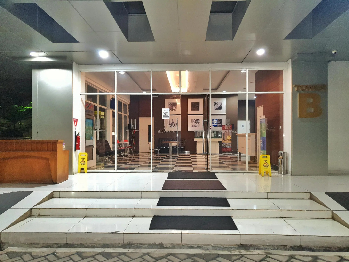 Sentul Tower Apartment by Risa