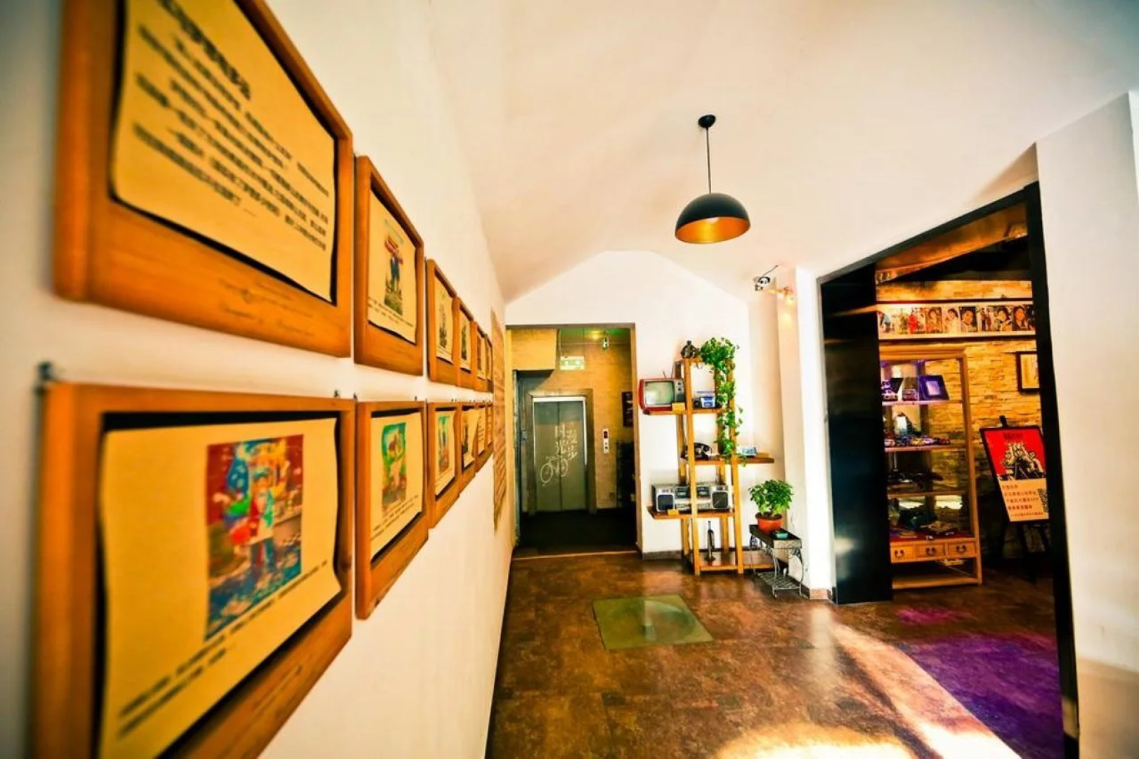 Nostalgia Hotel（Beijing YongheLama & Nanluoguxiang）