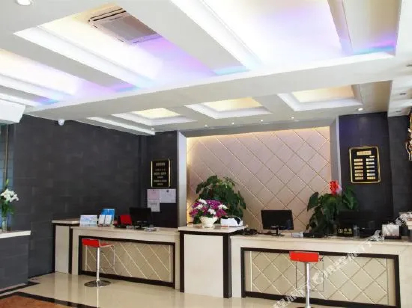 Jia Yu Hotel (Hohhot Water Park Metro Station Branch)