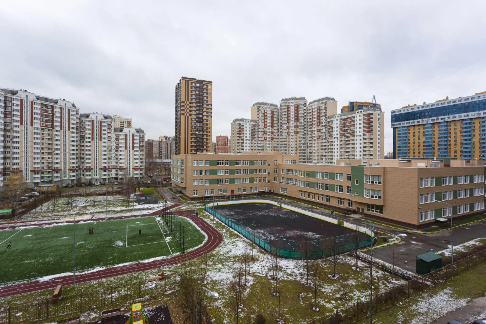 Moment House (Момент Хаус) на шоссе Носовихинское 37