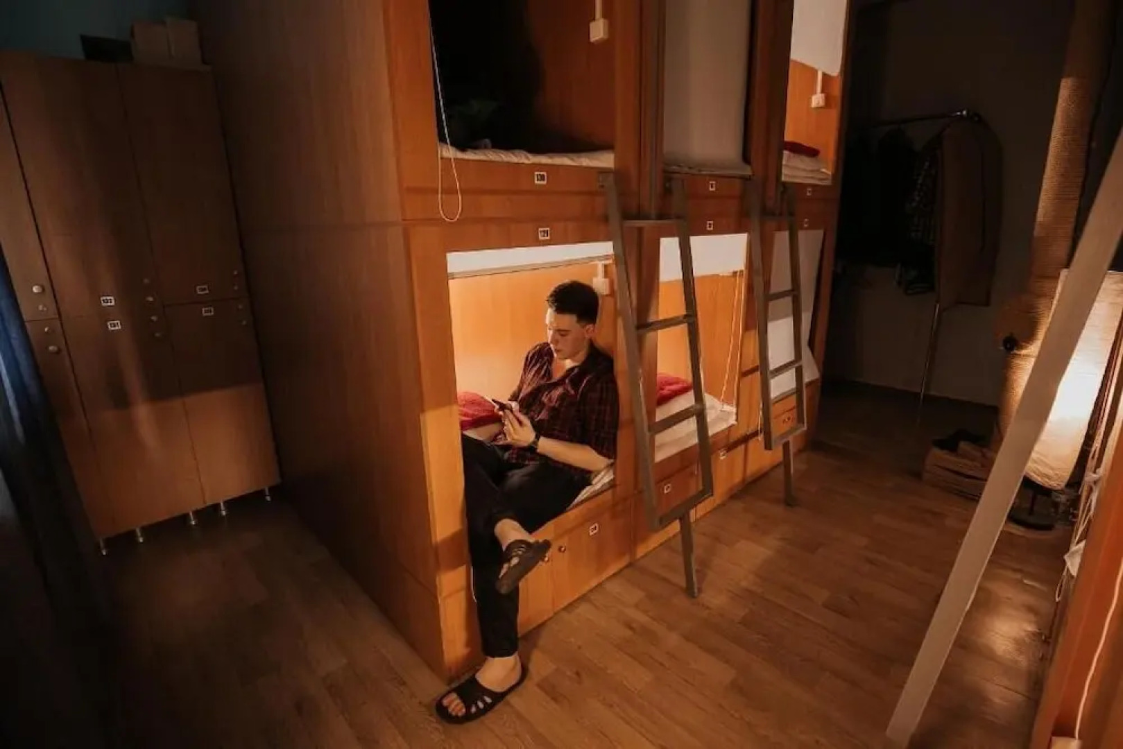 Капсульный отель Yes