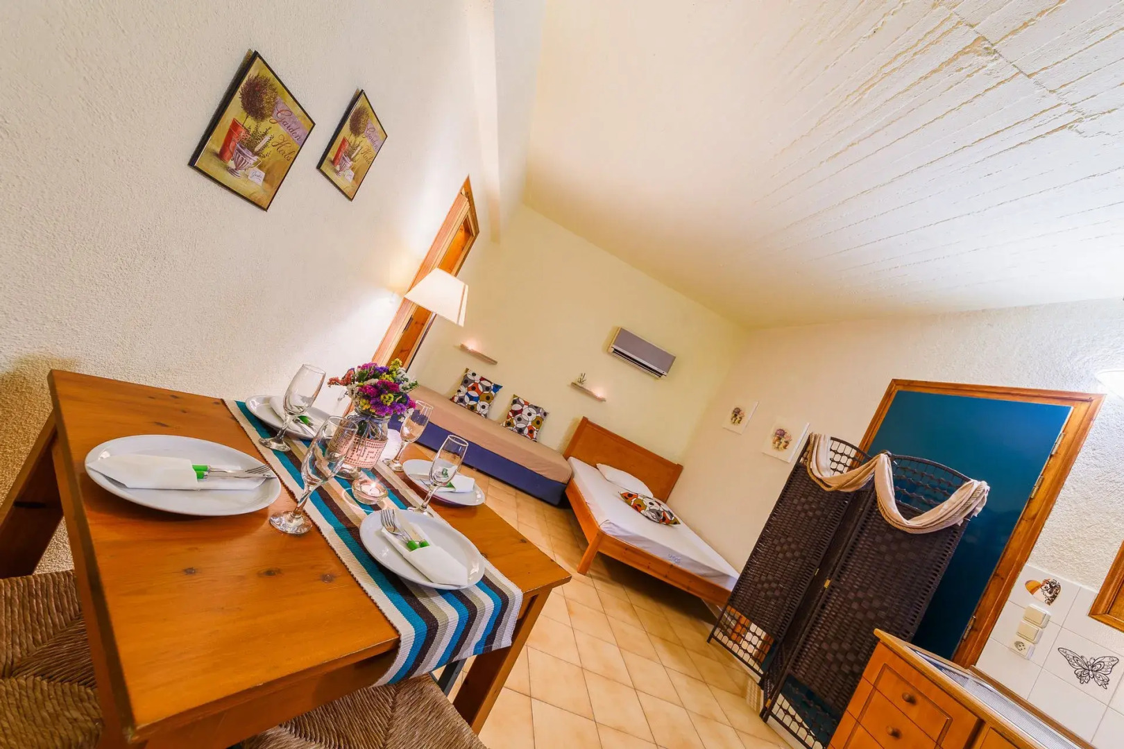 Grekis Hotel and Apartments