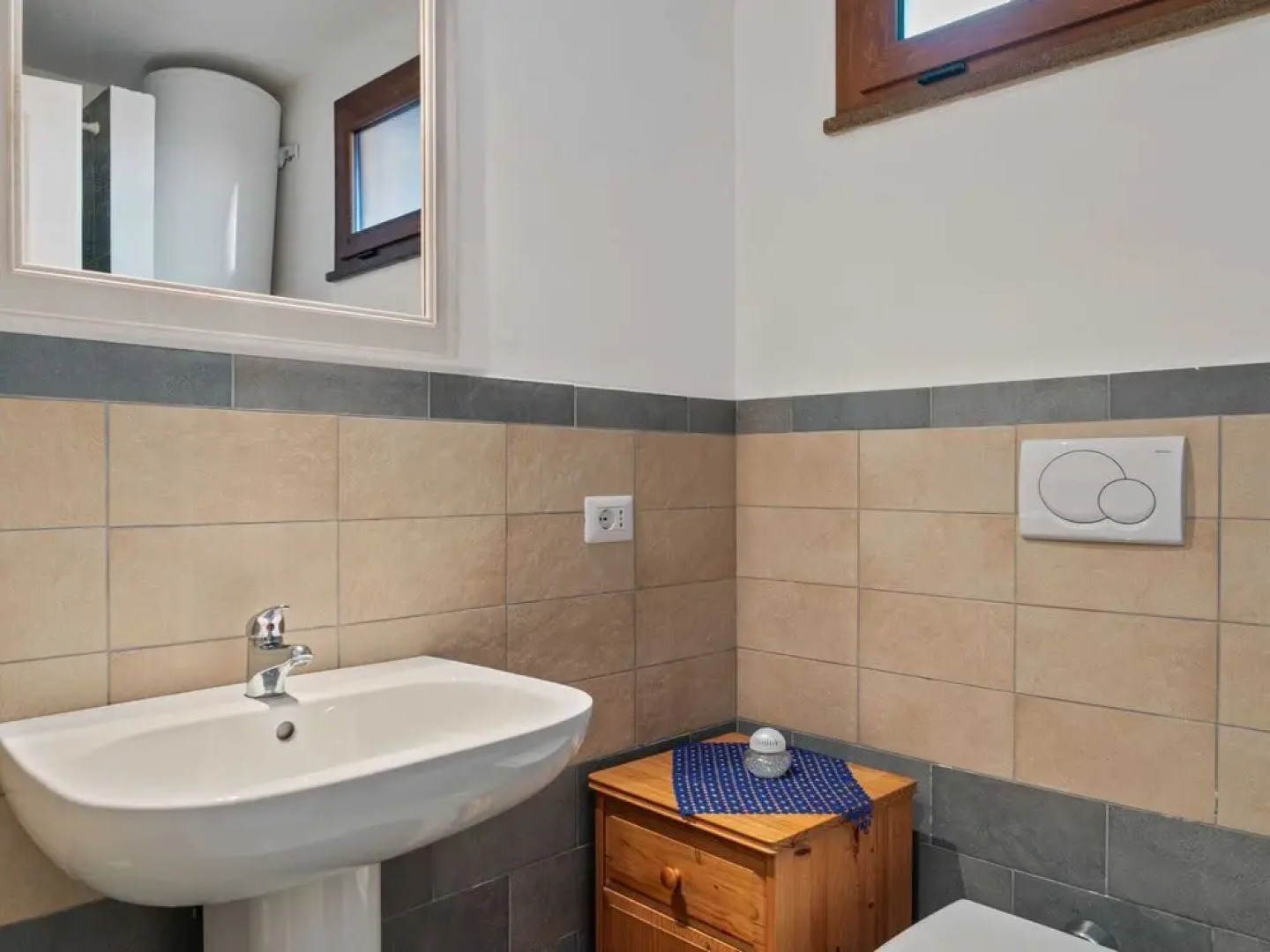 Relaxing Bosa Stay With Veranda