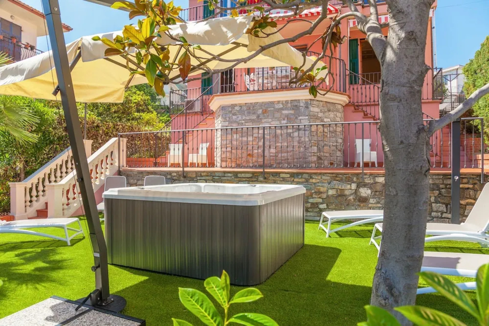 Villa Magnolia Costarainera