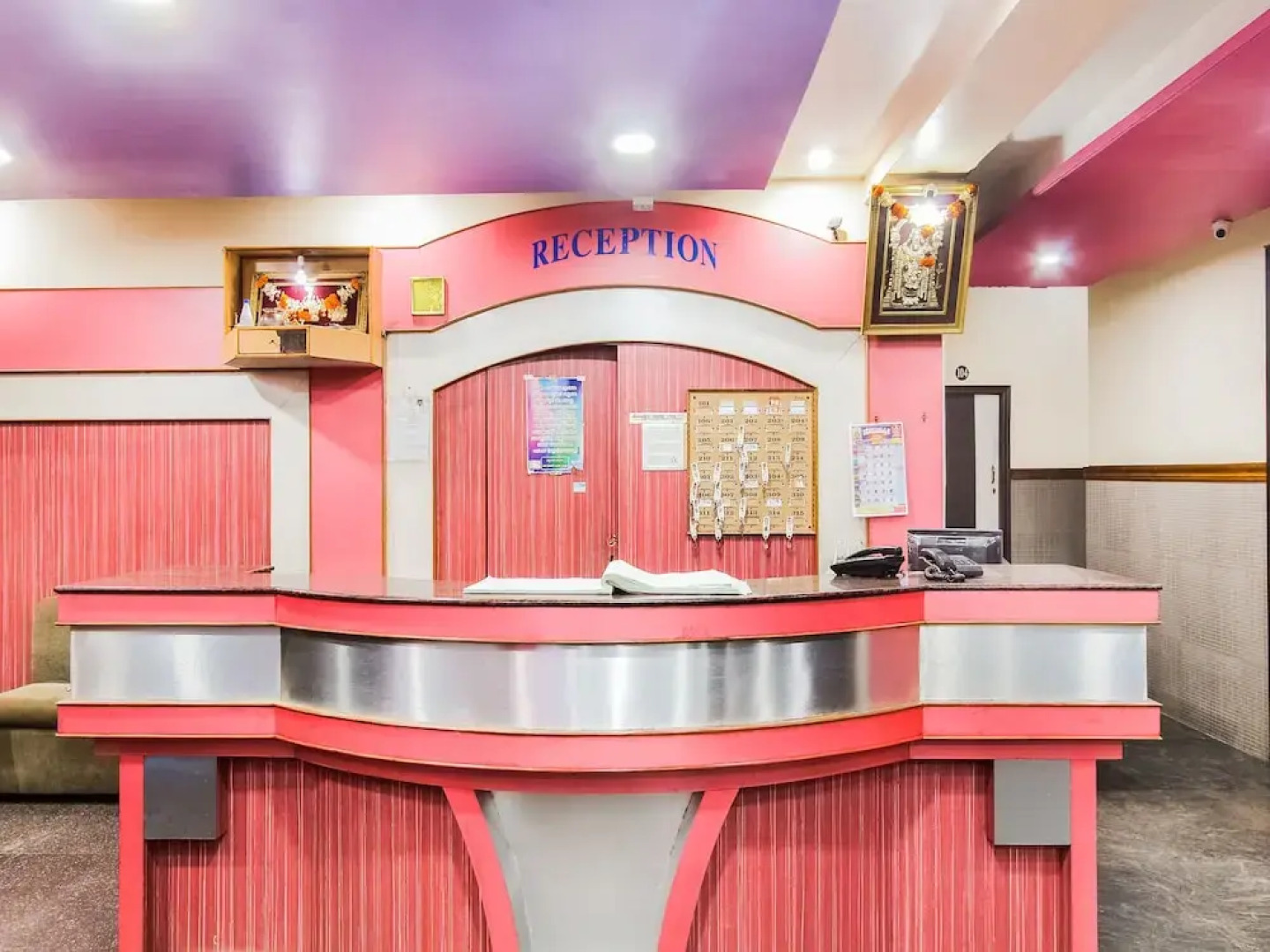 SPOT ON 60208 Hotel Ashoka Deluxe Lodging And Restaurant