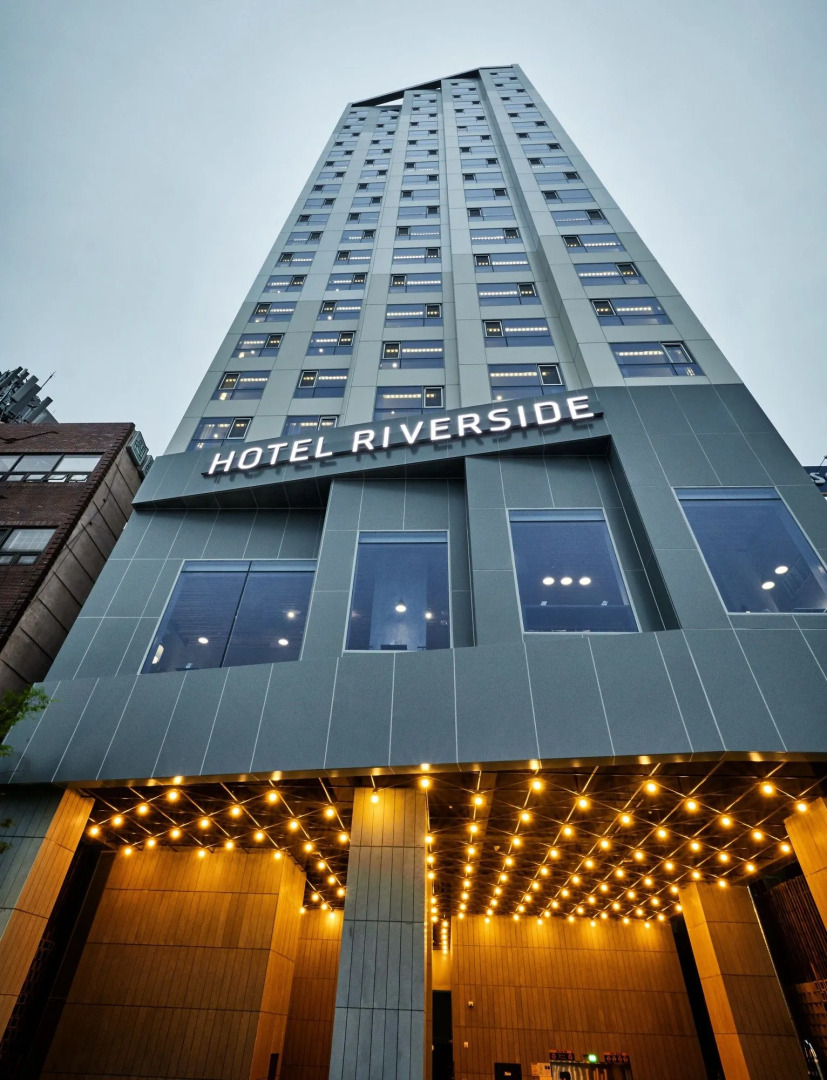 Hotel Riverside