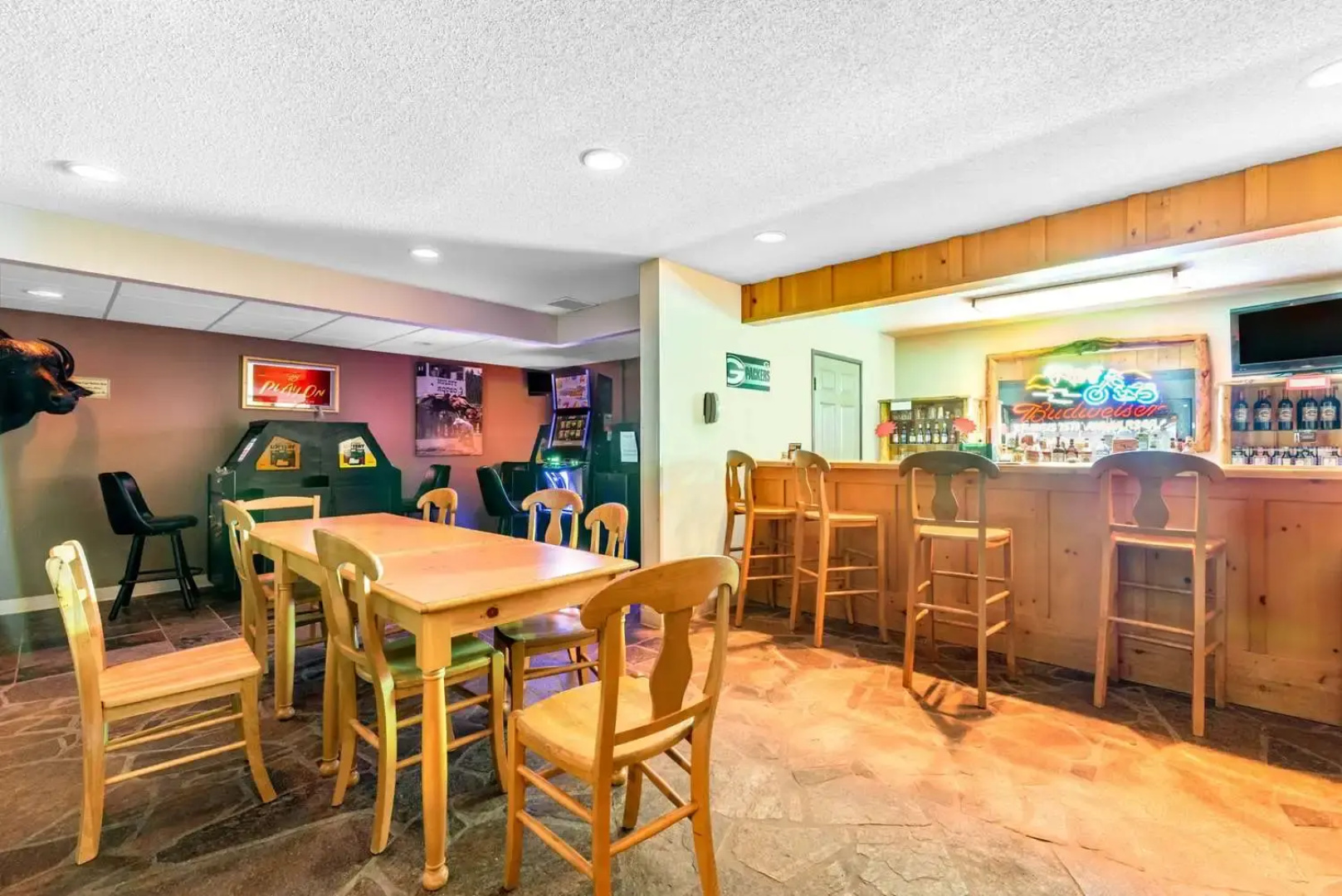 Summerset Hotel & Suites