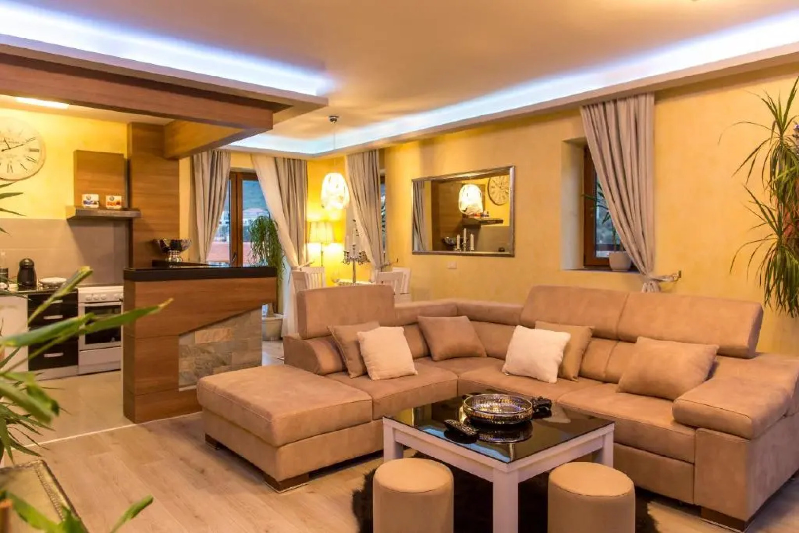 Blanche Cliff Apartments