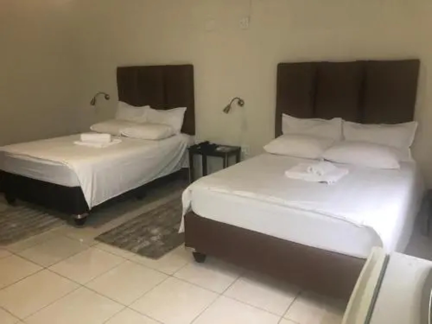 Road House Guest House