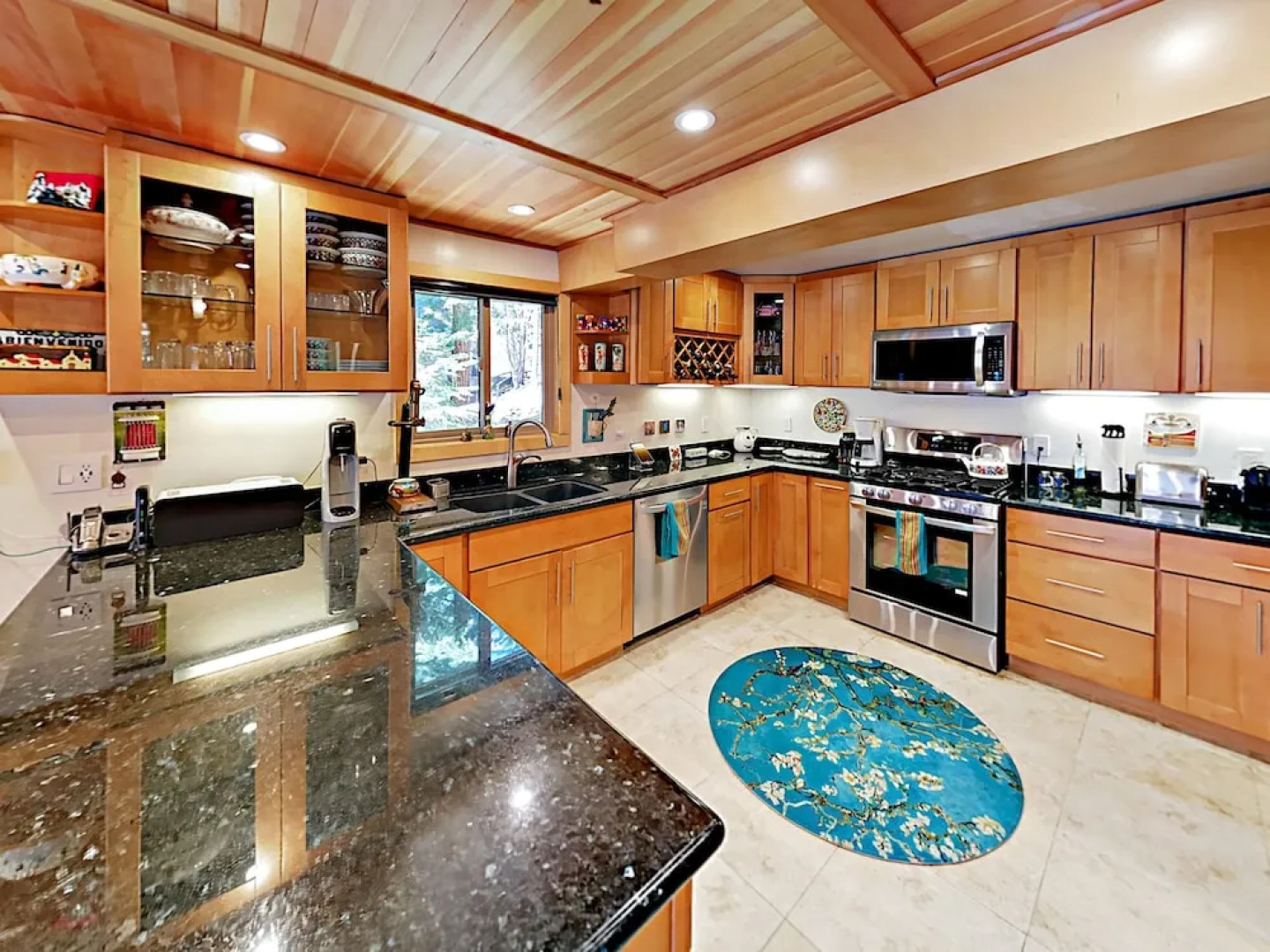 1355 Woodland Way Home 4 Bedrooms 2.5 Bathrooms Home