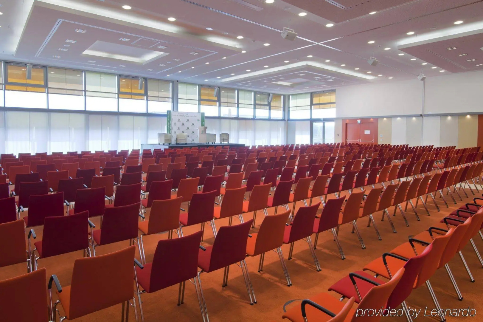 Holiday Inn Berlin Airport - Conference Centre by IHG