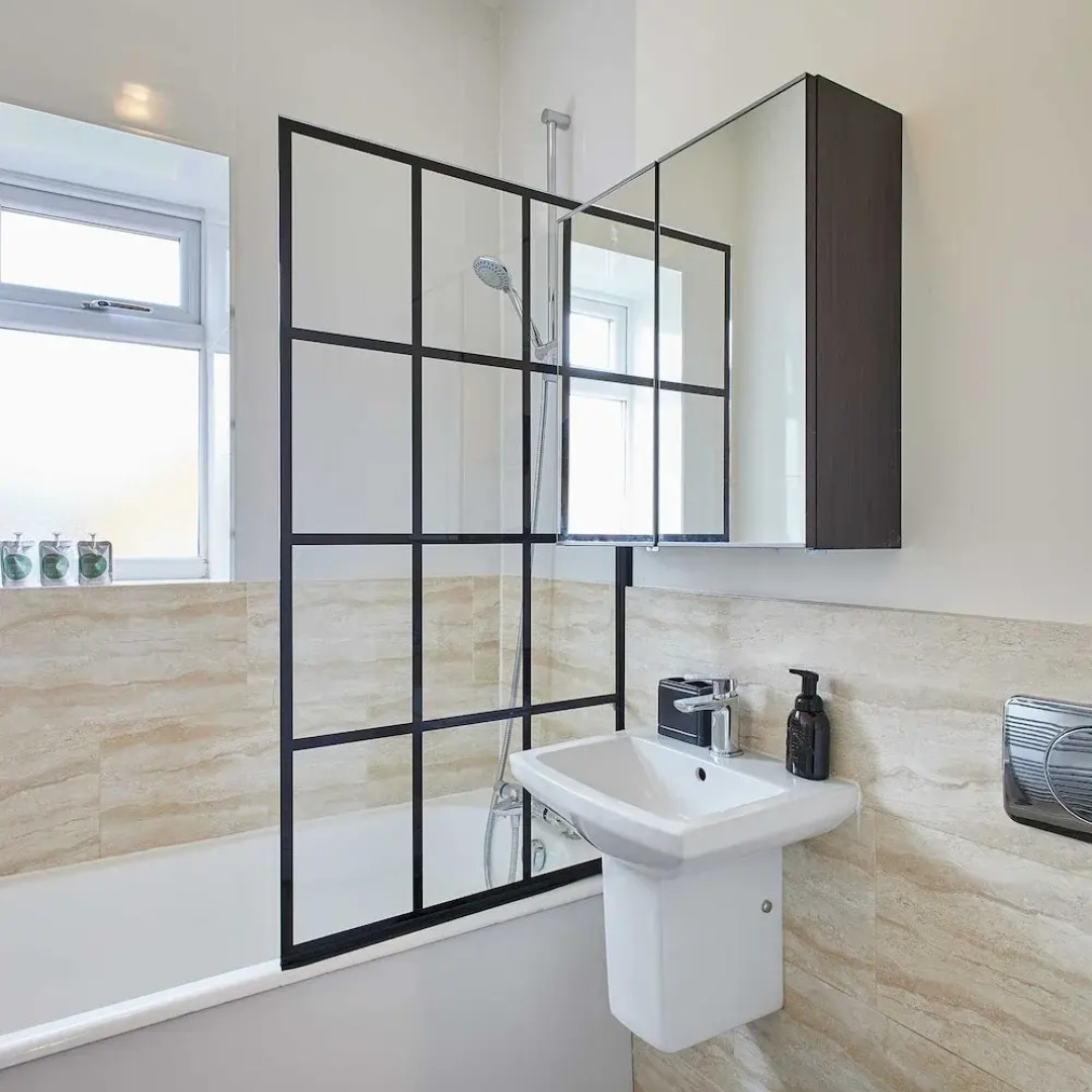 Host Stay Wild Springs