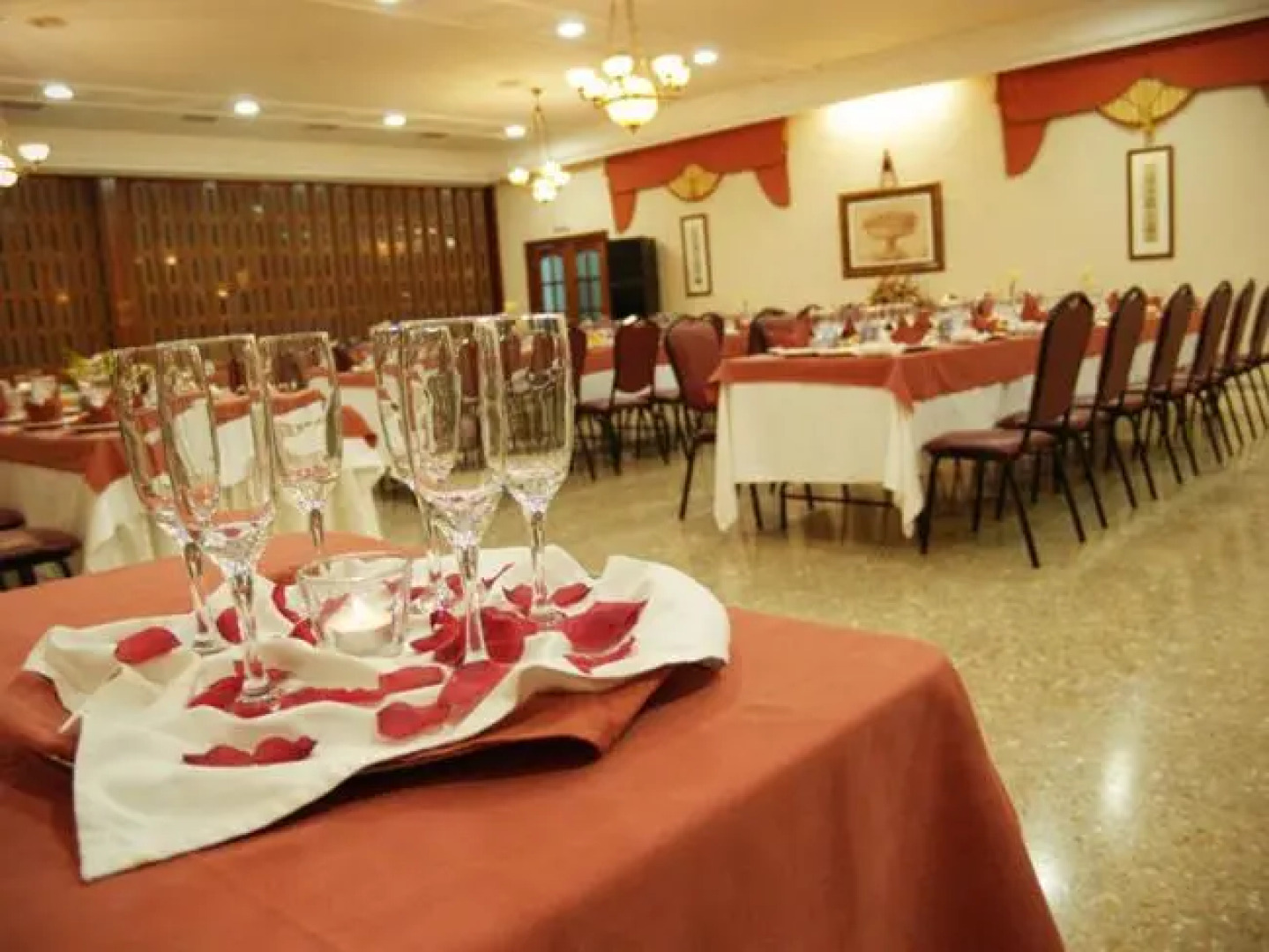 Hostal Restaurante El Paso
