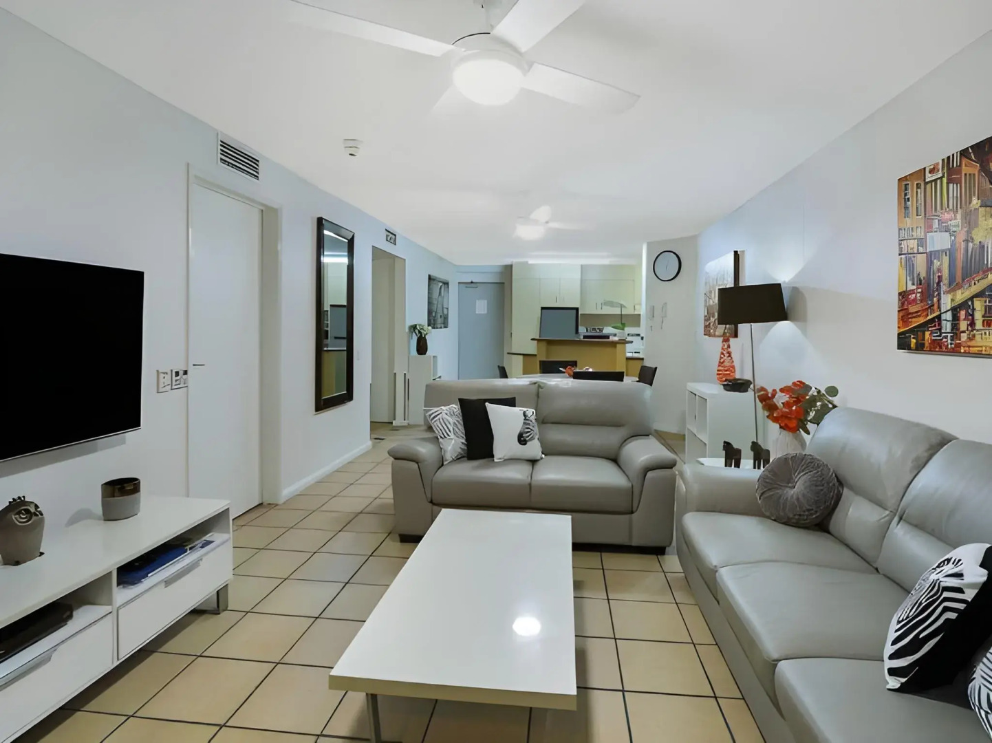 Grand Palais Boolarong Beachside Resort