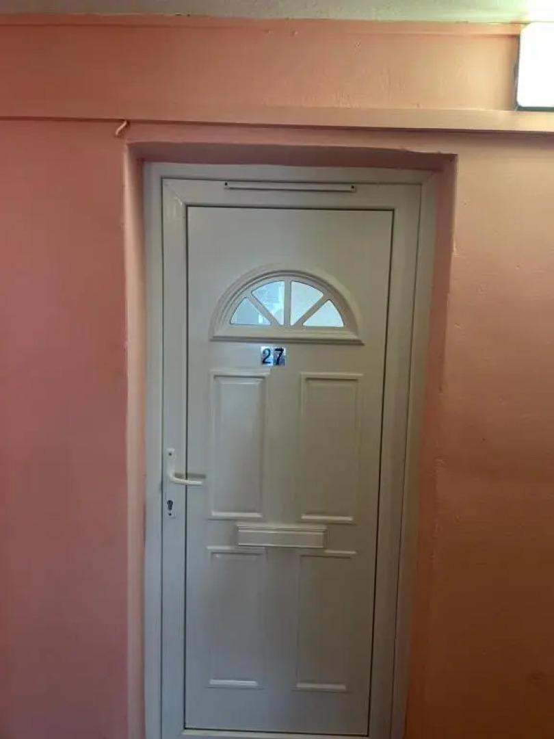 Lovely 1 bedroom flat with free parking and WiFi