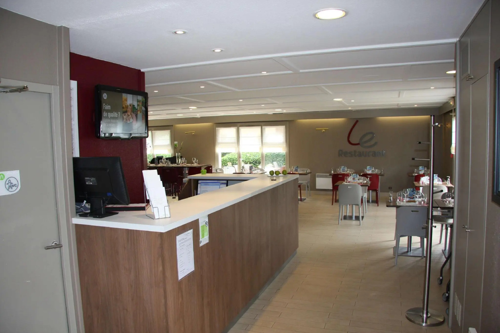 KYRIAD HONFLEUR - La Riviere Saint Sauveur