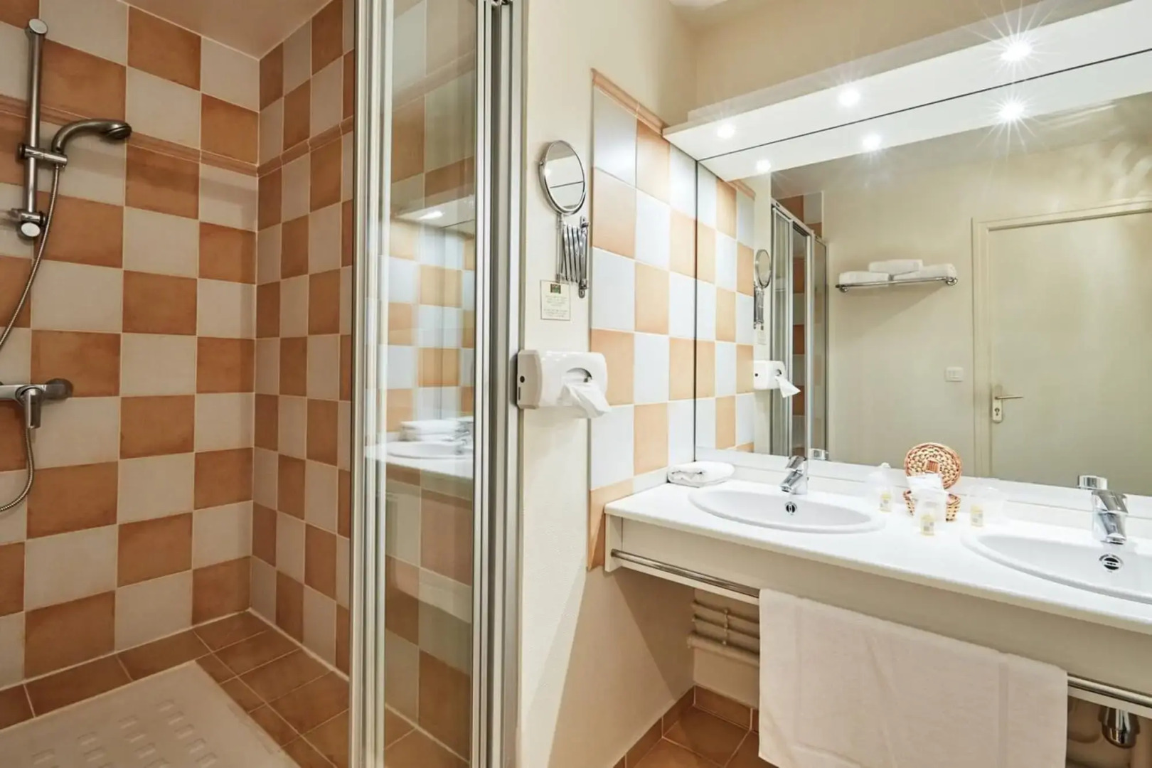 Domaine De Lhostreiere