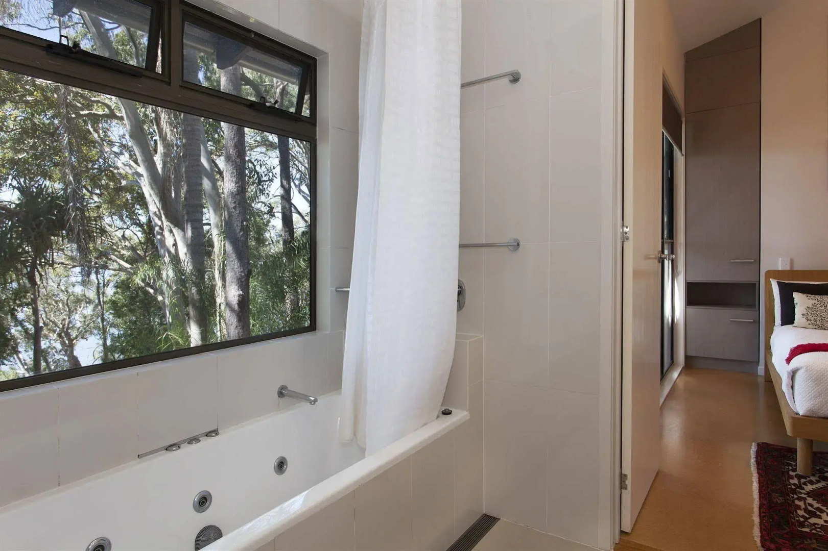 Eumarella Shores Noosa Lake Retreat