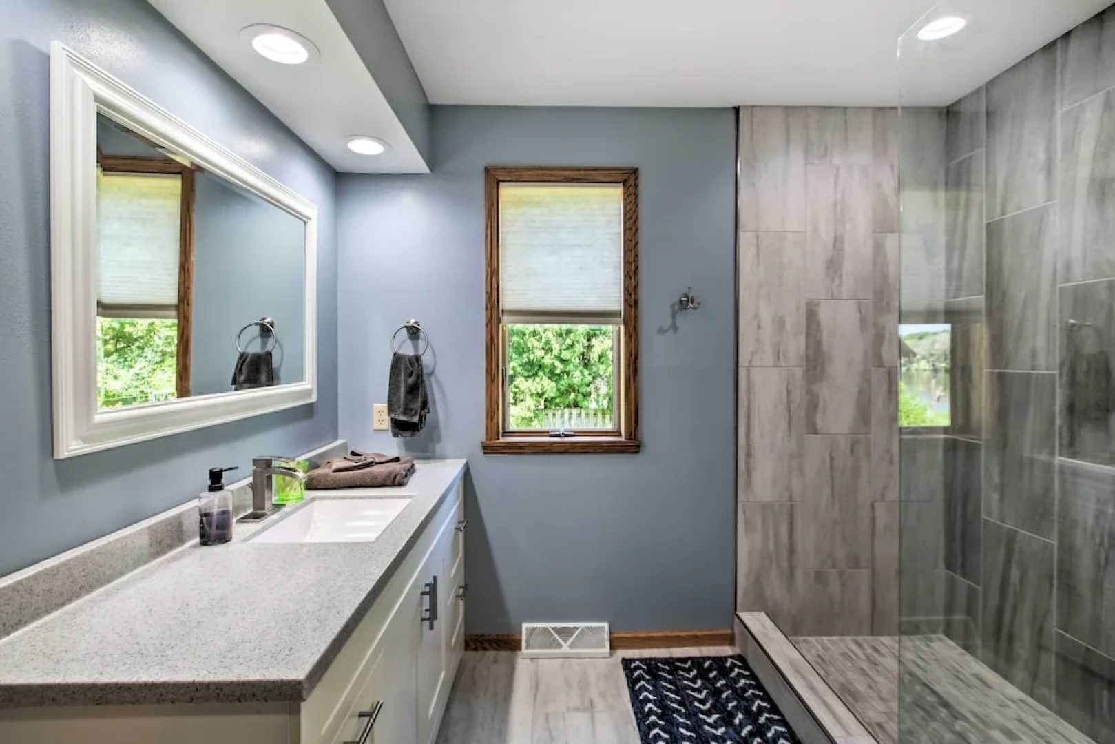 Family Home w/ Deck, Yard, Dock on Rock River