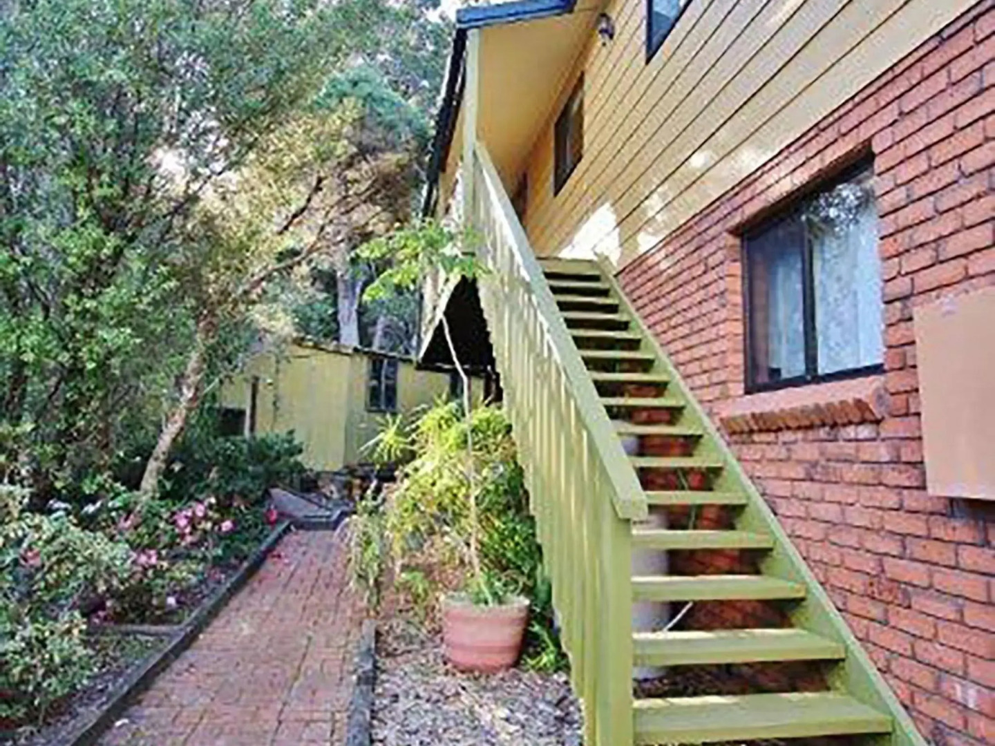 Take Time at Hyams Beach 4pm Check Out Sundays