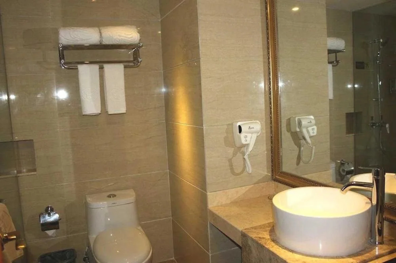 Elan Hotel (Zhengzhou Zhongyuan Road)