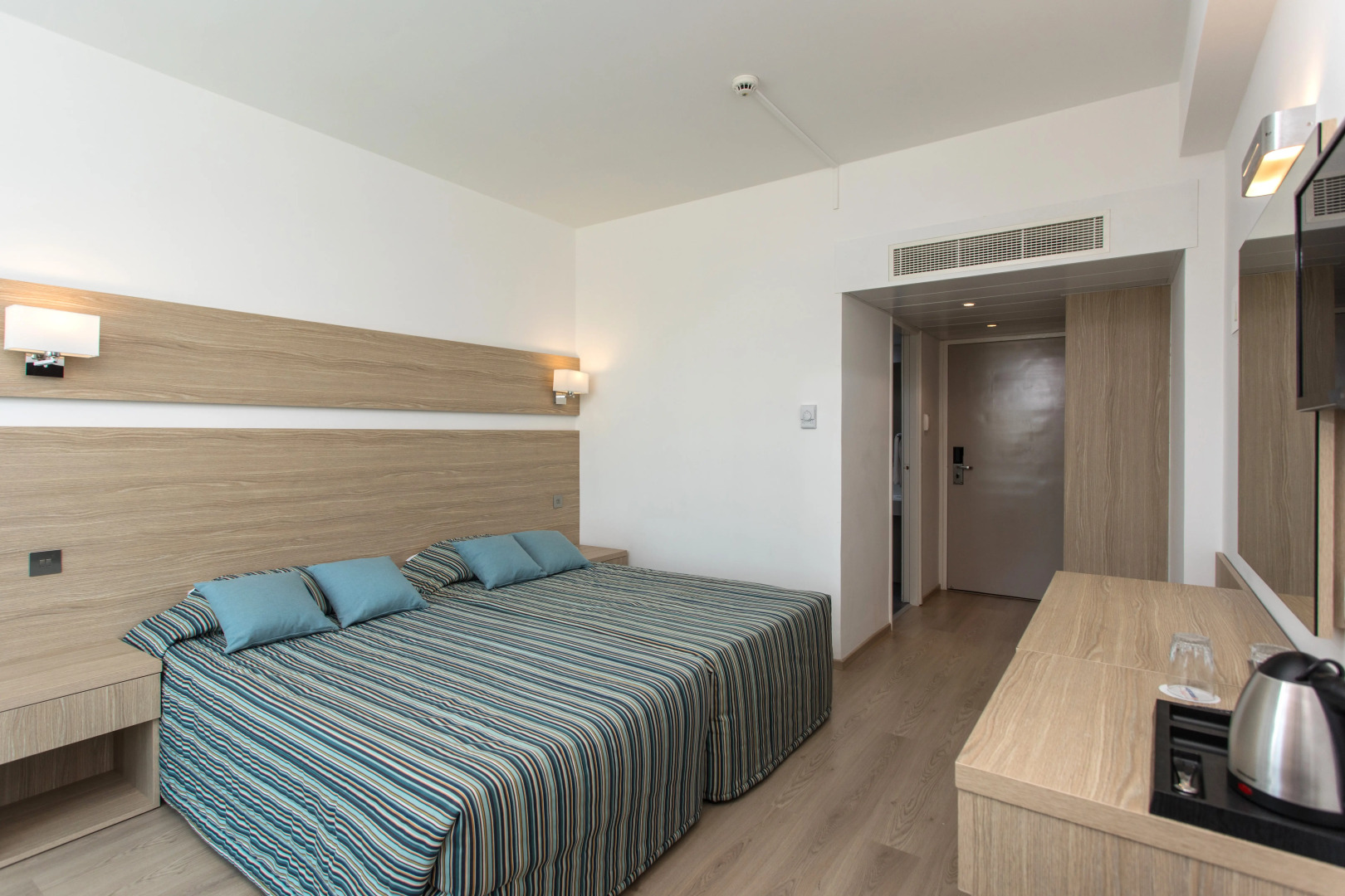 Kapetanios Bay Hotel Protaras