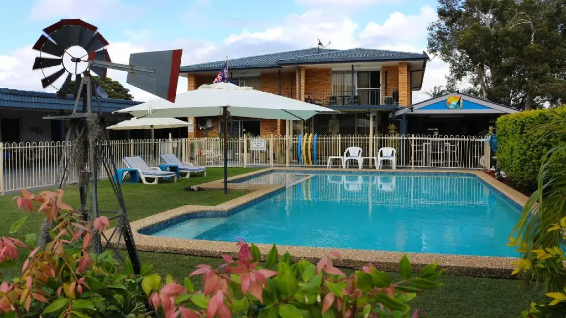 Beachlander Holiday Apartments