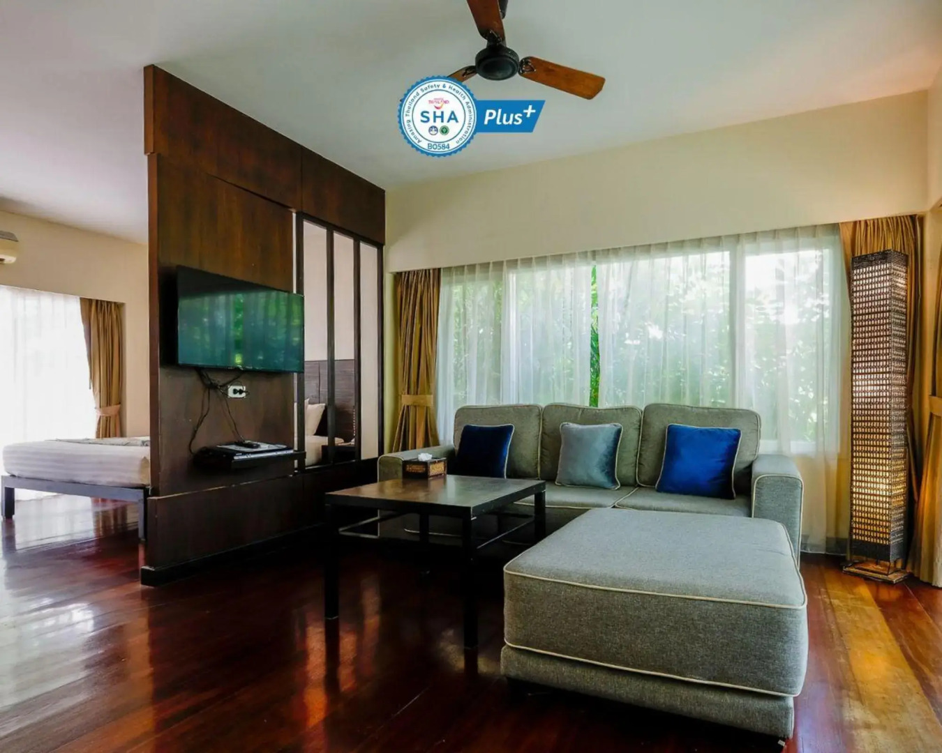 Baan Amphawa Resort & Spa