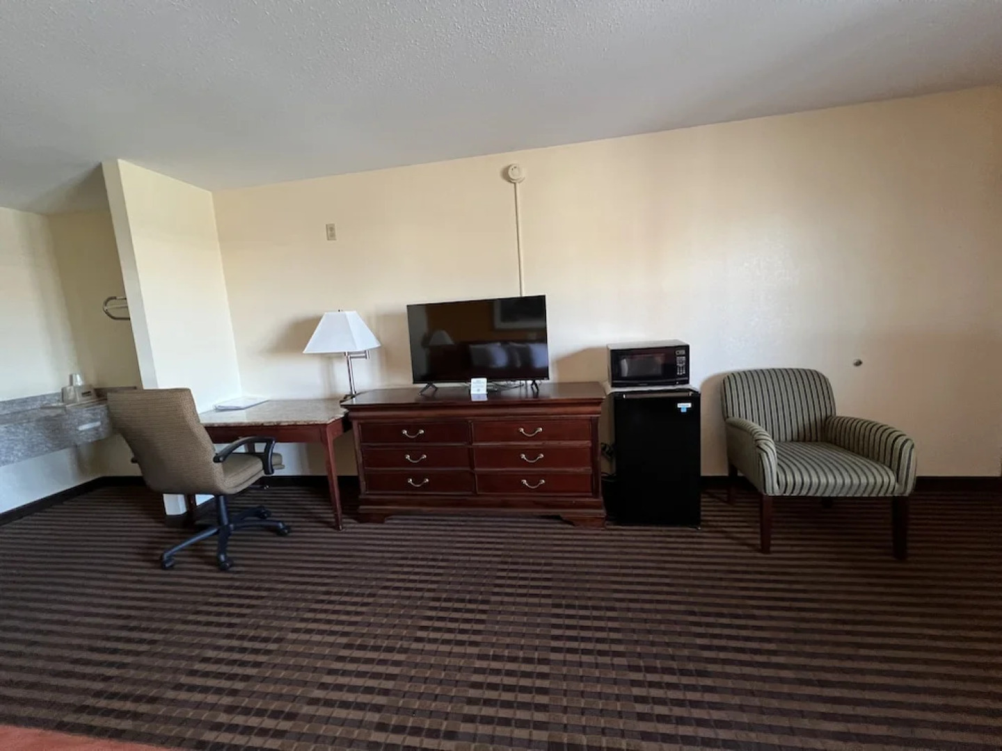 Scottish Inns & Suites Eau Claire