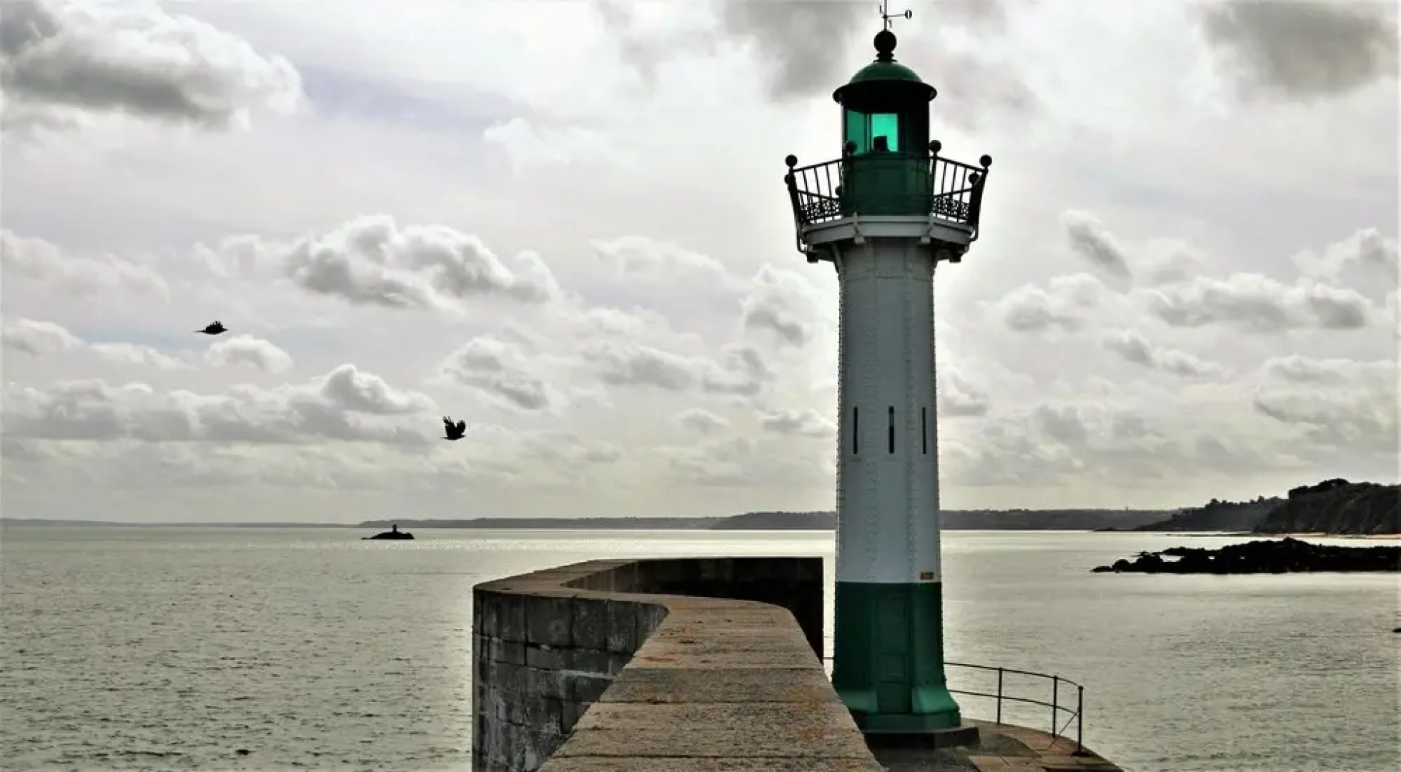 House With 3 Bedrooms in Saint-quay-portrieux, With Wonderful sea View and Furnished Terrace