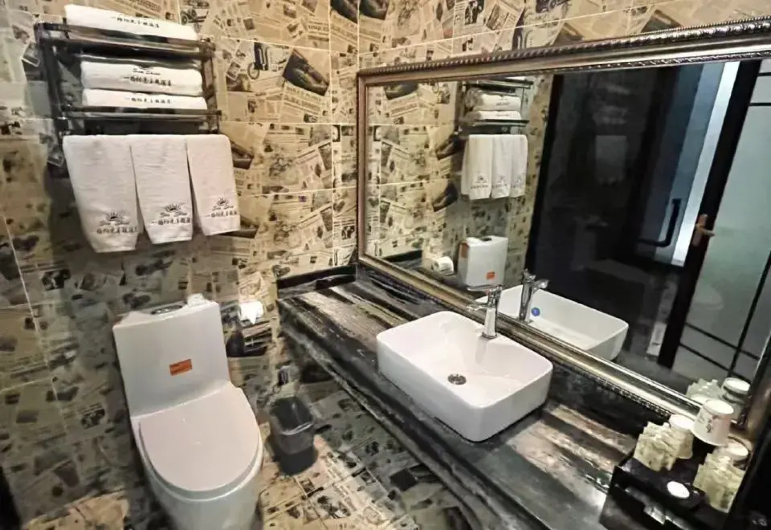 Sunshine Hotel 1st Road (Altay Emerald Bay)