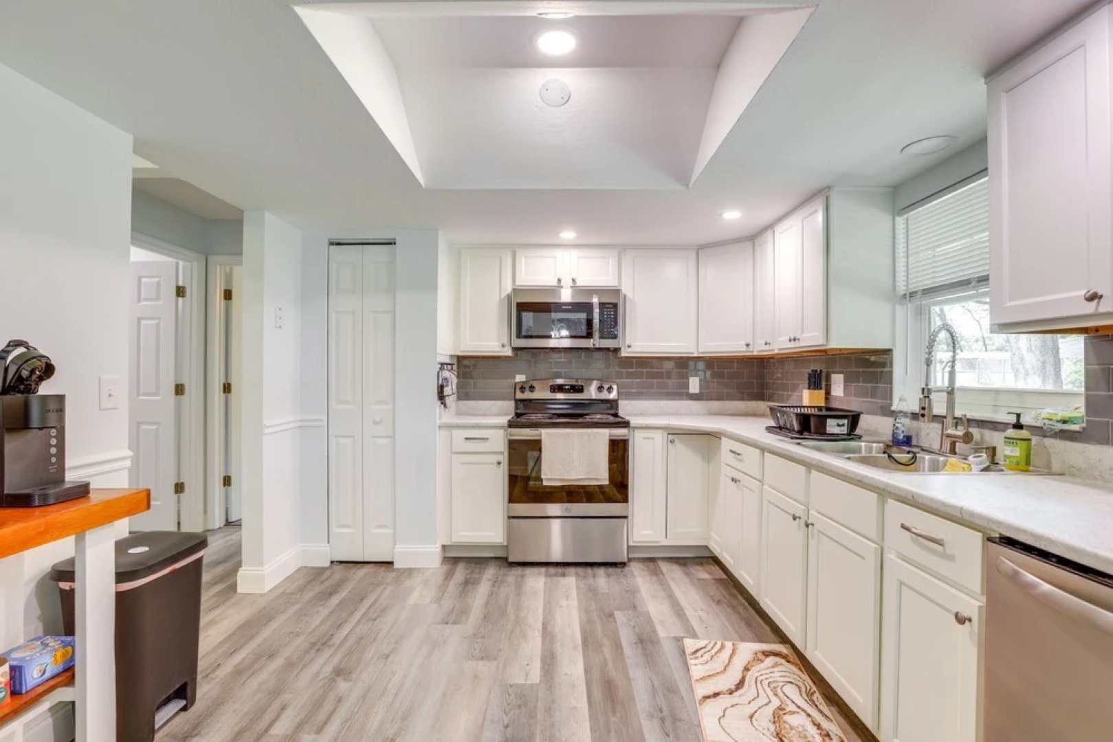 Modern Ocala Oasis w/ Fire Pit + Gas Grill!