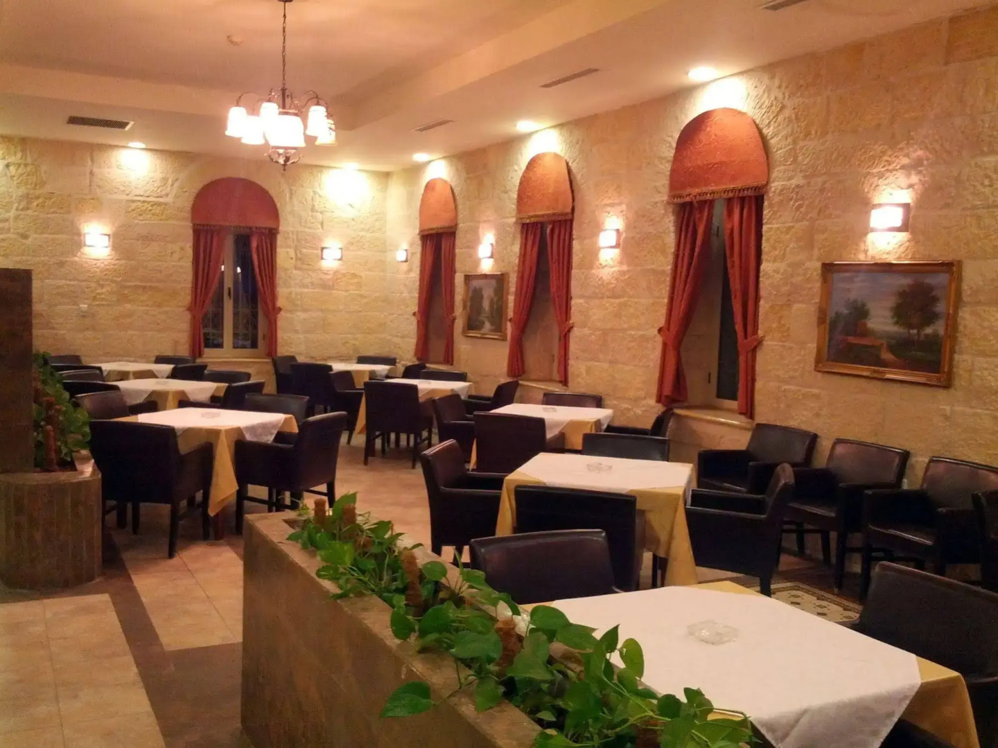 Alhambra Palace Hotel Suites
