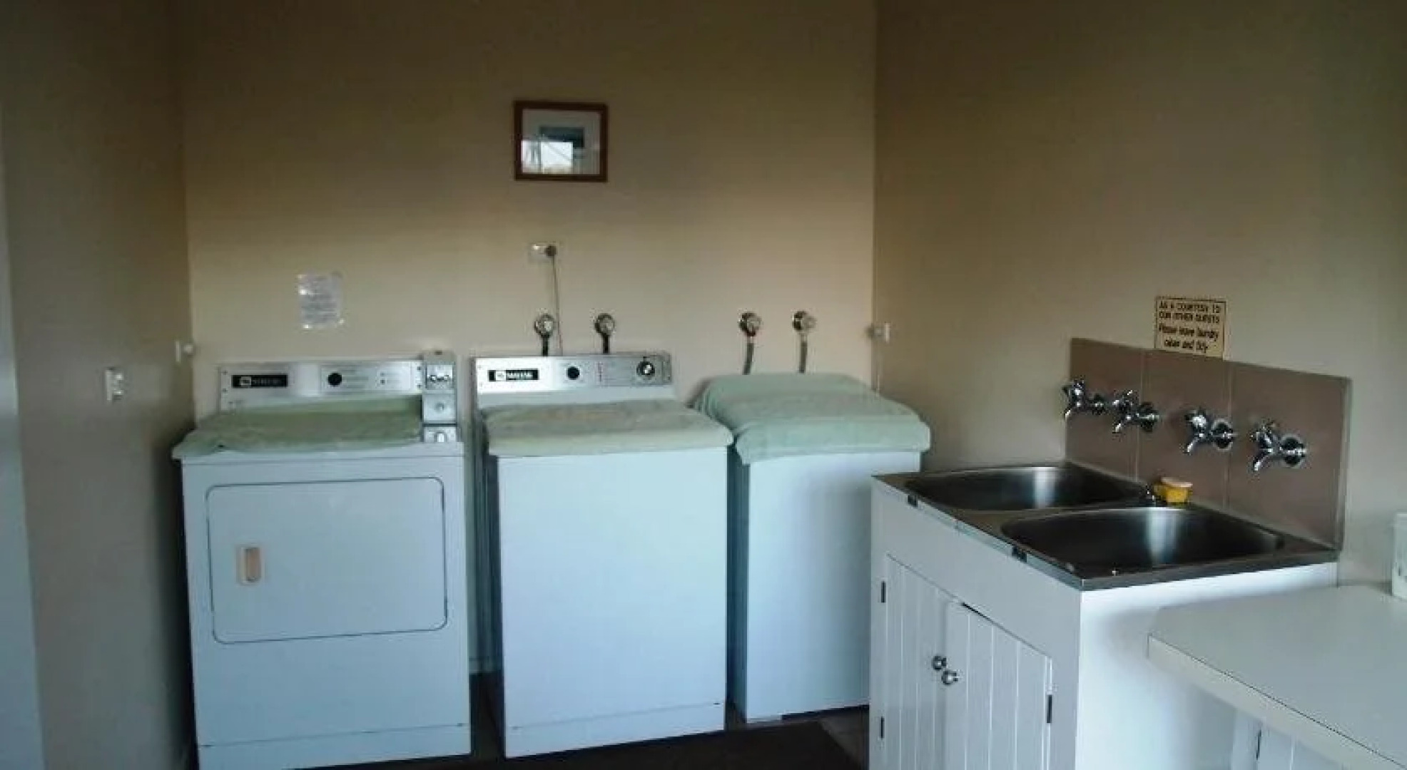 Shiralee Executive Cottages