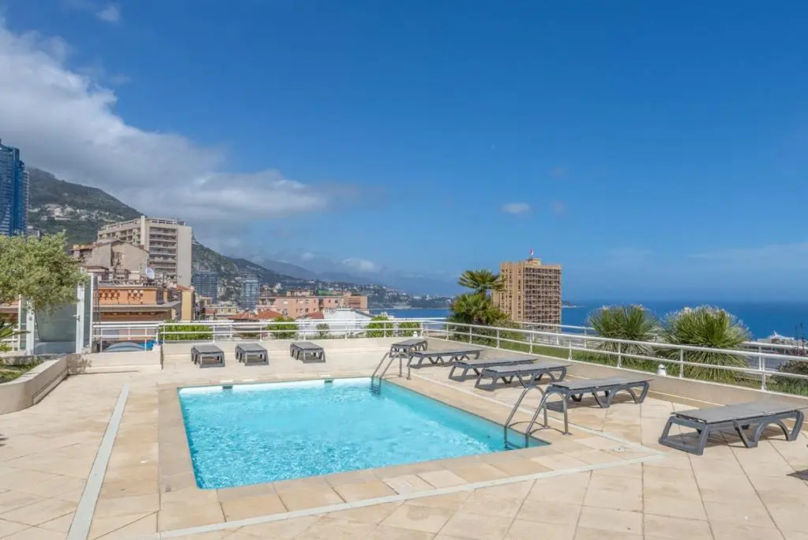 Palais Josephine Cosy studio with free parking