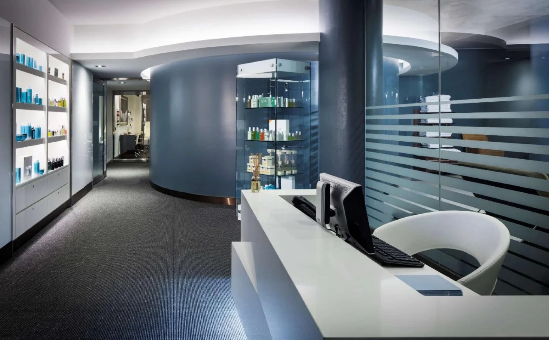 The Logan Philadelphia, Curio Collection by Hilton