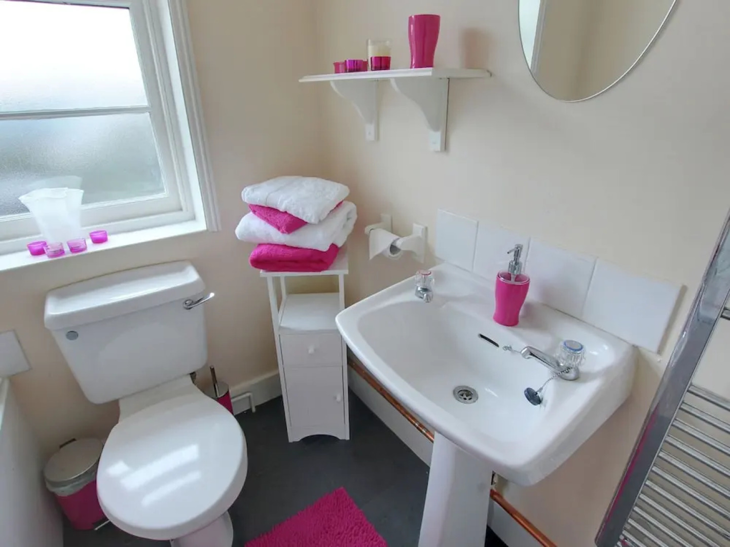 Lovely Holiday Home in Rye near Historic Bodiam Castle