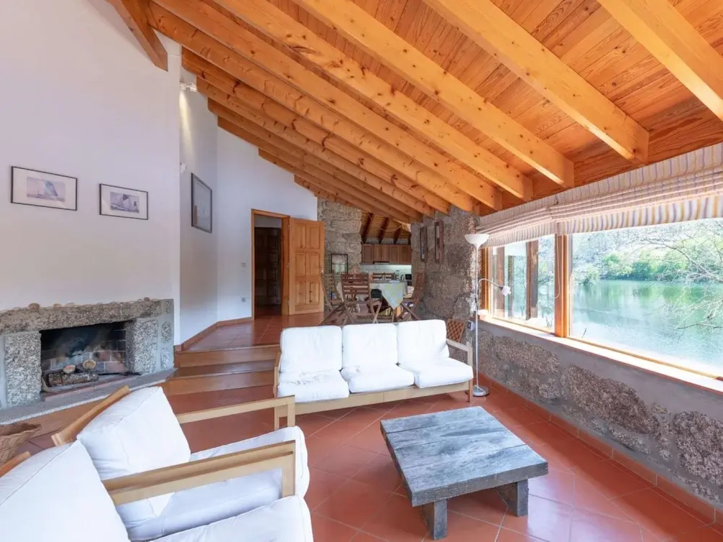 Mansion in Dao Valley by River Beach