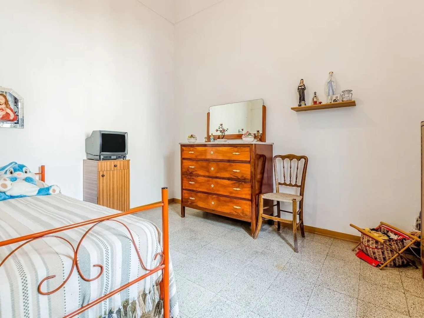 Traditional Holiday Home in Ragalna With Balcony