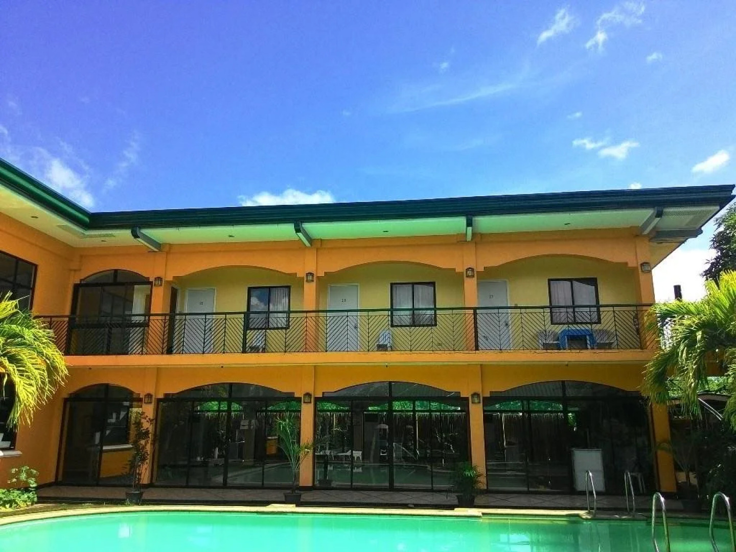 Marvin's Seaside Inn