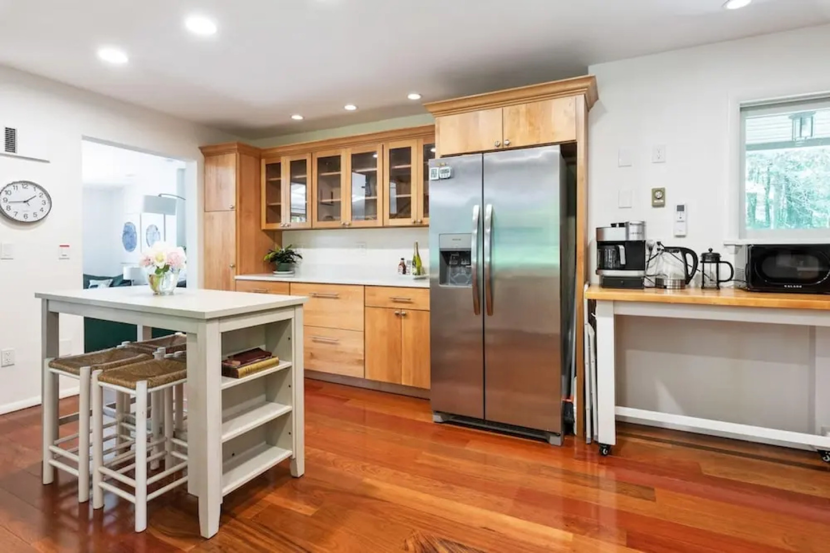 Lush Designer Retreat on Pond Near Rhinebeck