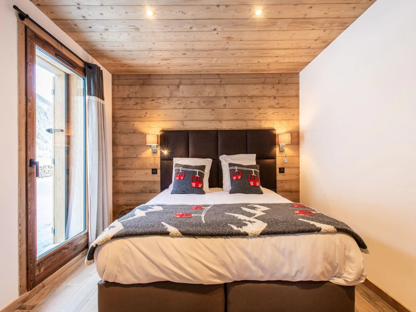 Lush Chalet in Champagny en Vanoise with Sauna